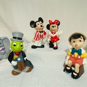 Vintage Disney Ceramic Figurine Collection – 6 Piece Set